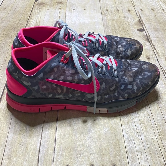 nike leopard sneakers